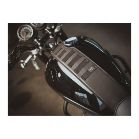 Sangle Moto de Réservoir SW-MOTECH Legend Gear SLA pour Moto-Guzzi V7 II